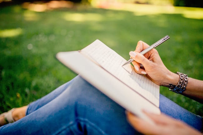 How to Start Writing a Book: 5 Tips for Turning Your Idea Into a Work of Art