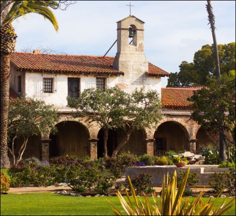 Photo of the California mission San Juan Capistrano.